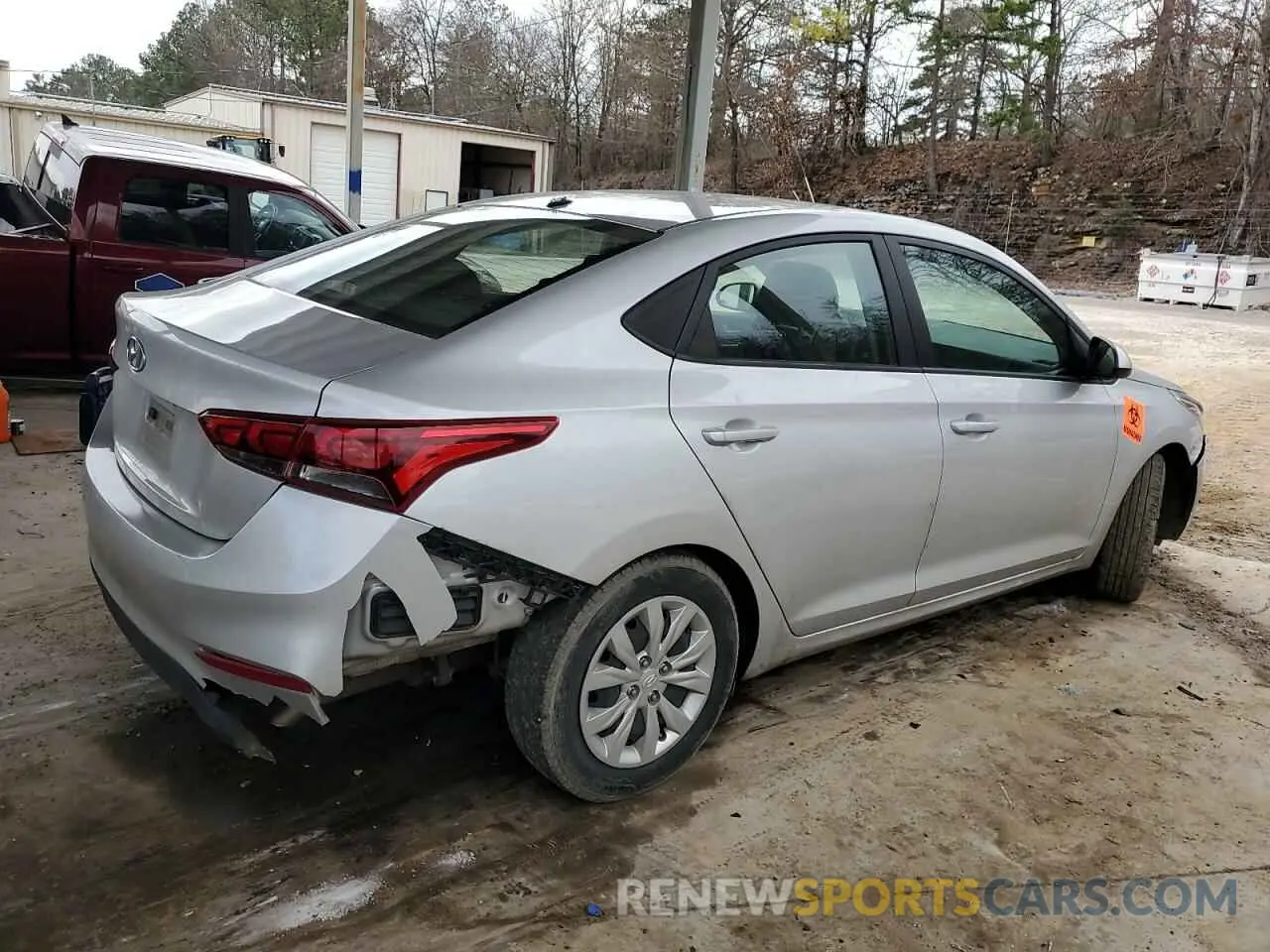 3 Photograph of a damaged car 3KPC24A66ME133988 HYUNDAI ACCENT 2021