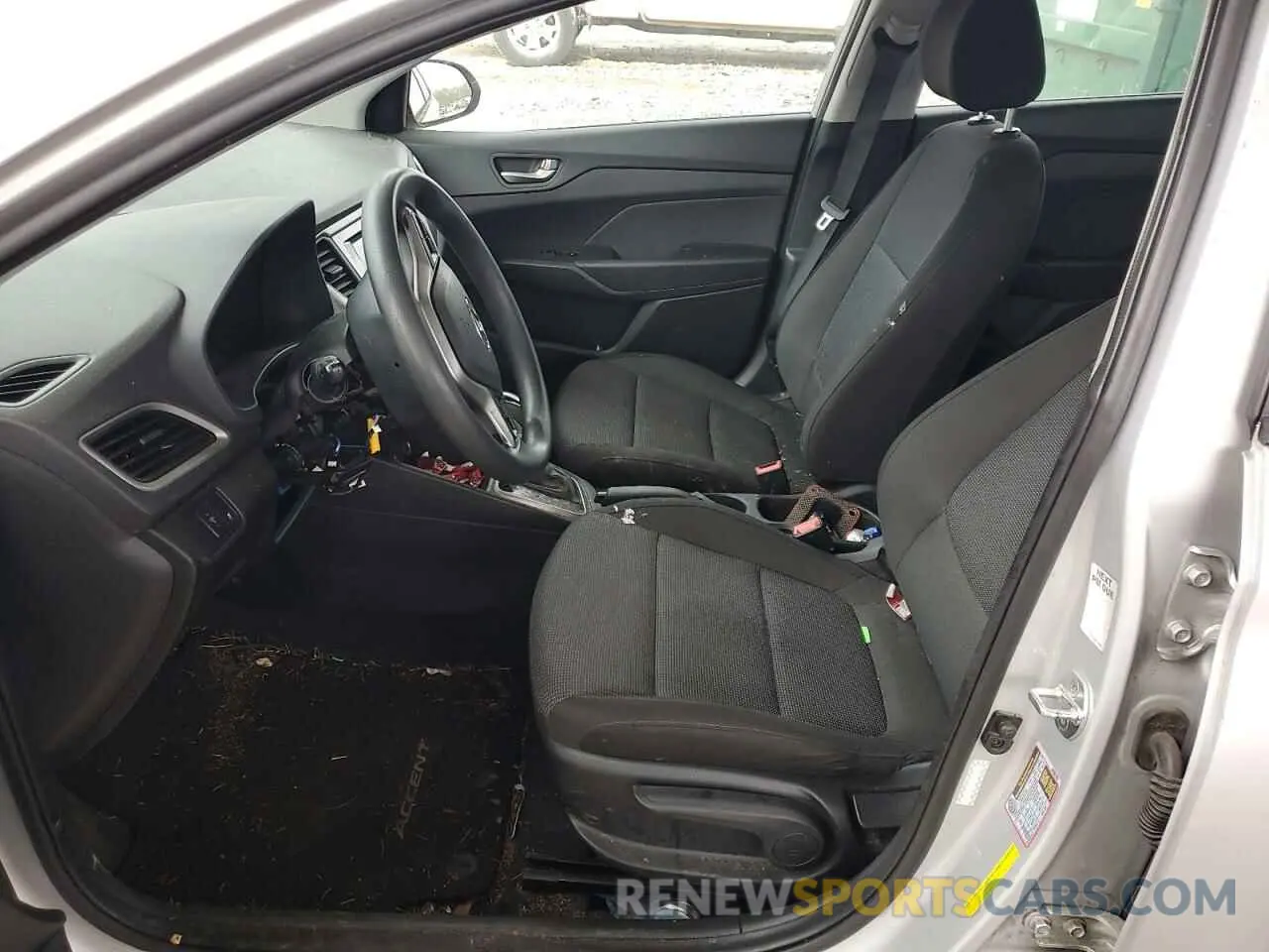 7 Photograph of a damaged car 3KPC24A66ME133988 HYUNDAI ACCENT 2021