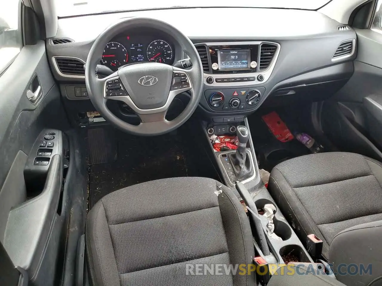 8 Photograph of a damaged car 3KPC24A66ME133988 HYUNDAI ACCENT 2021