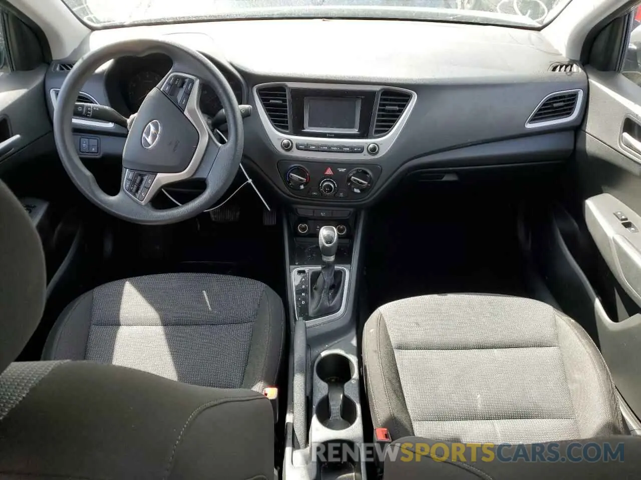 8 Photograph of a damaged car 3KPC24A66ME138298 HYUNDAI ACCENT 2021