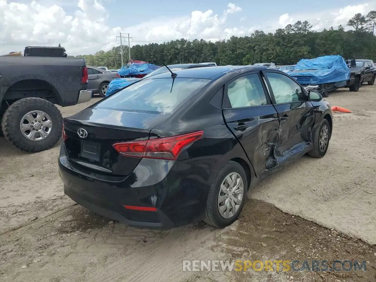 3 Photograph of a damaged car 3KPC24A66ME143534 HYUNDAI ACCENT 2021