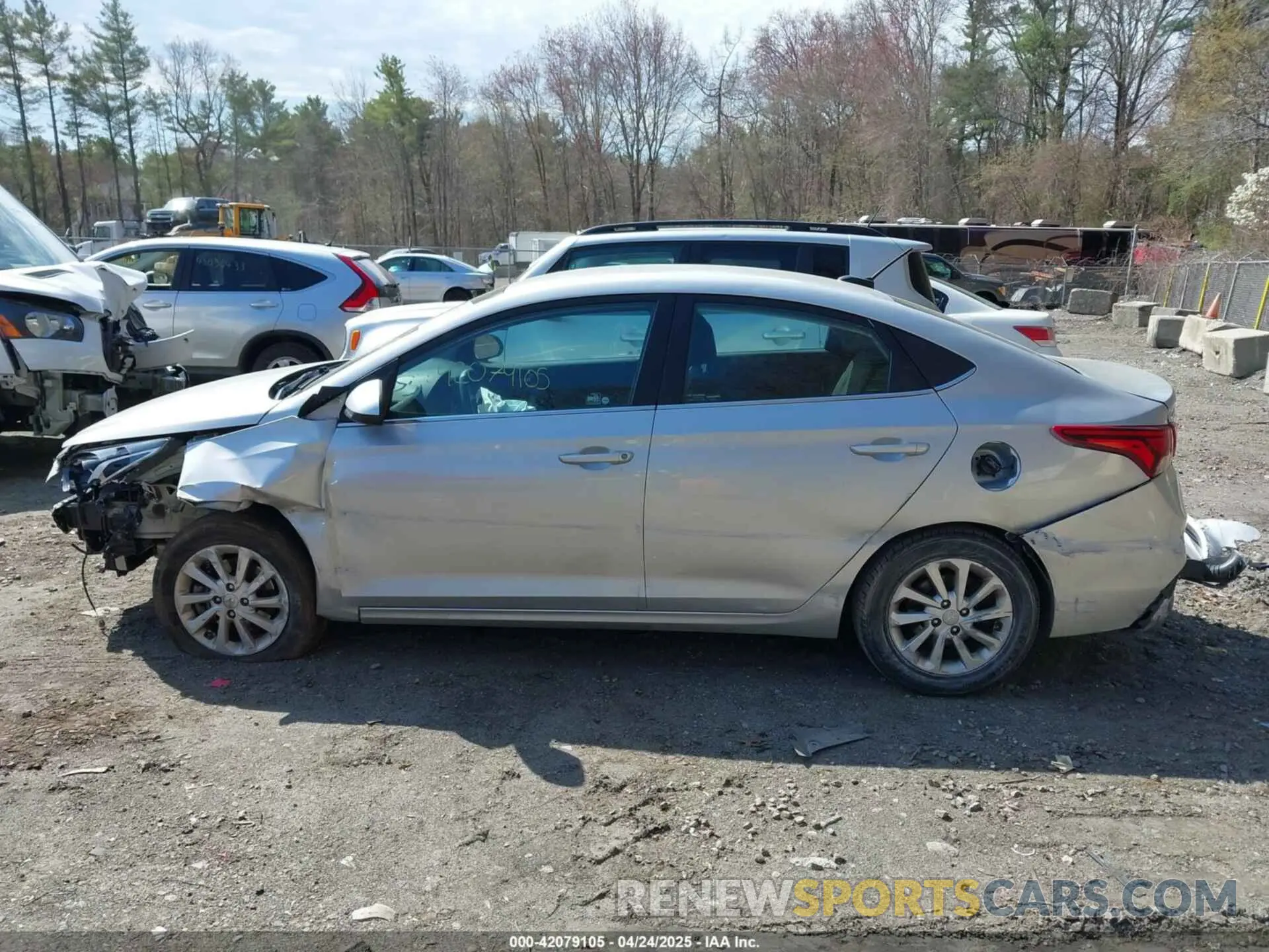 15 Photograph of a damaged car 3KPC24A66ME146496 HYUNDAI ACCENT 2021