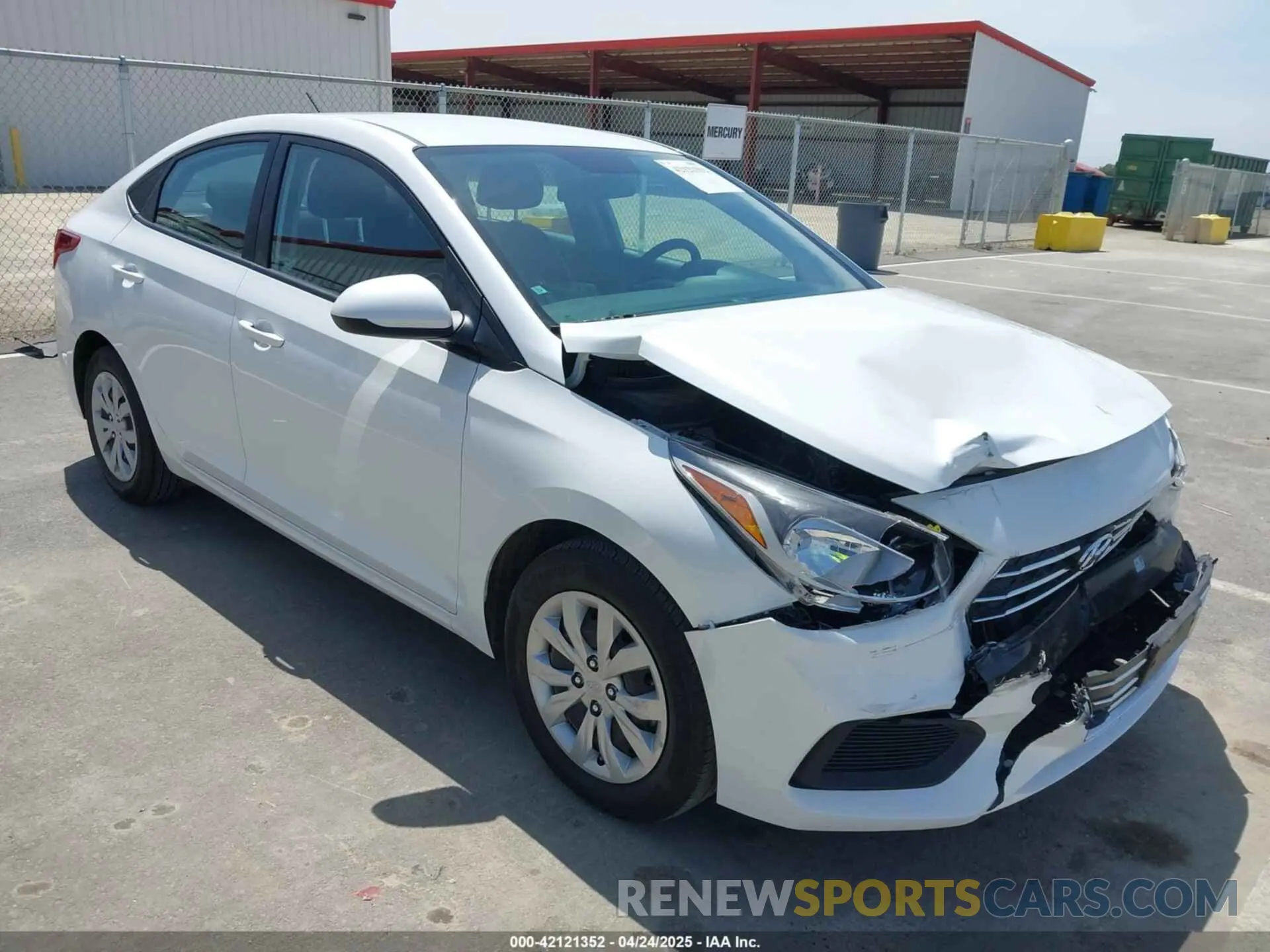 1 Photograph of a damaged car 3KPC24A66ME153125 HYUNDAI ACCENT 2021