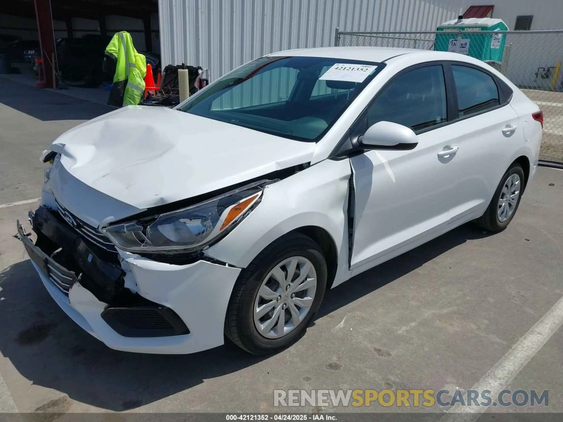 2 Photograph of a damaged car 3KPC24A66ME153125 HYUNDAI ACCENT 2021