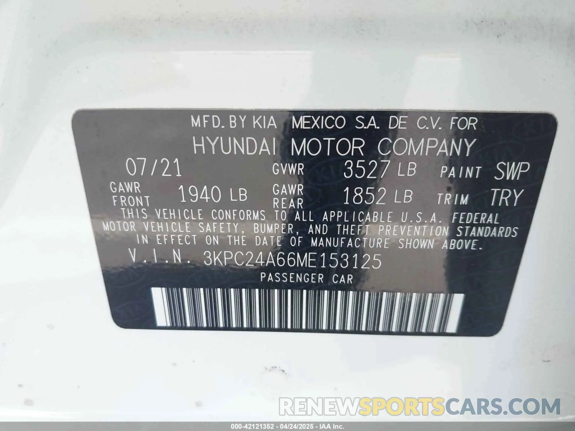 9 Photograph of a damaged car 3KPC24A66ME153125 HYUNDAI ACCENT 2021