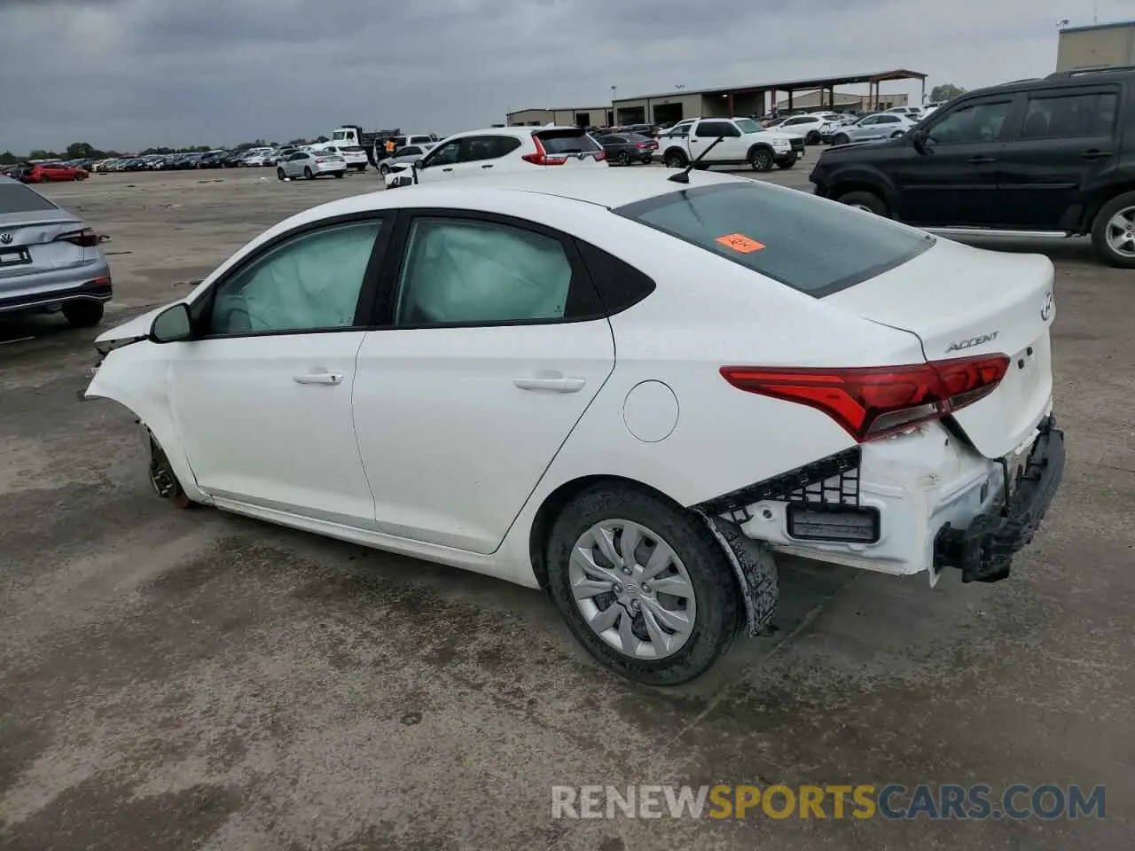 2 Photograph of a damaged car 3KPC24A67ME139296 HYUNDAI ACCENT 2021
