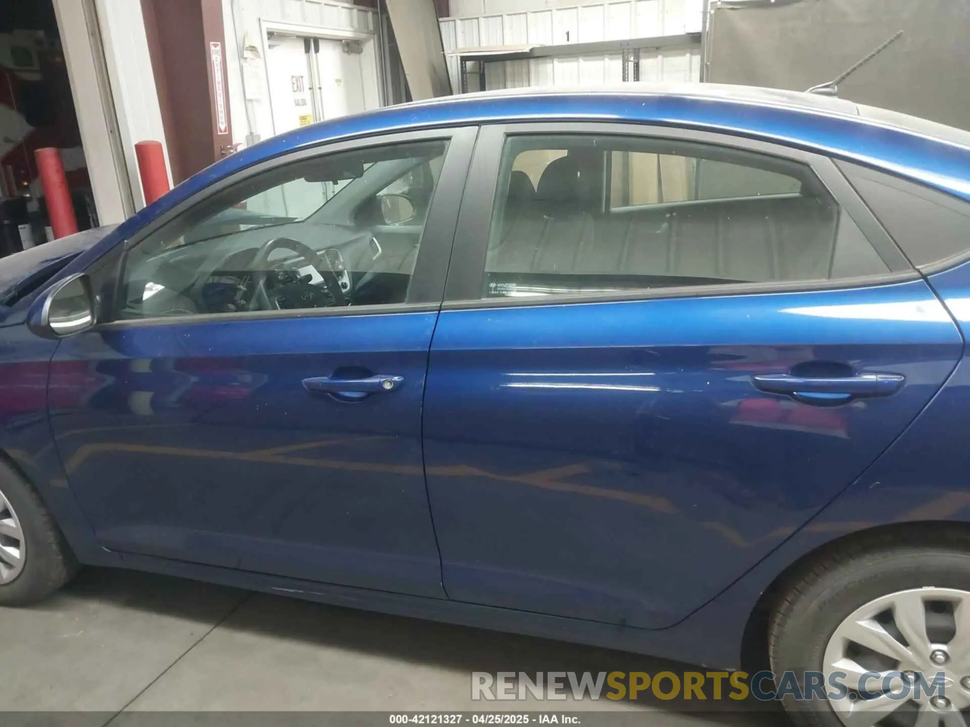 15 Photograph of a damaged car 3KPC24A67ME139394 HYUNDAI ACCENT 2021