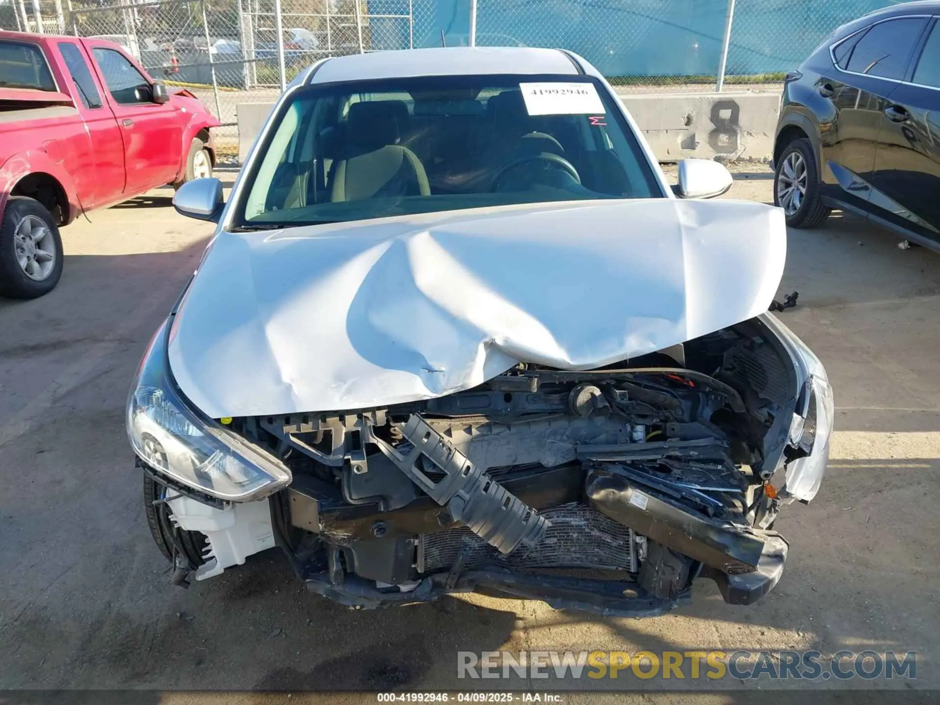 12 Photograph of a damaged car 3KPC24A67ME147172 HYUNDAI ACCENT 2021