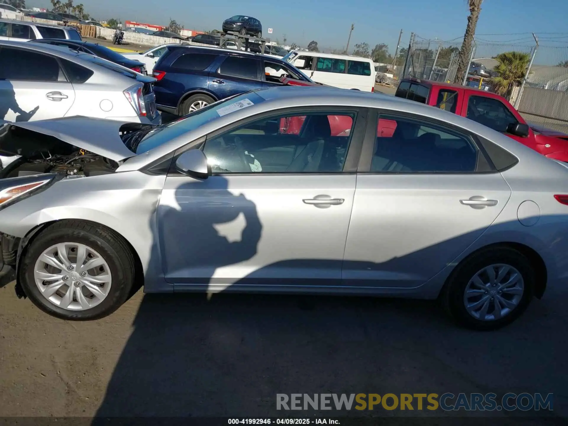 14 Photograph of a damaged car 3KPC24A67ME147172 HYUNDAI ACCENT 2021