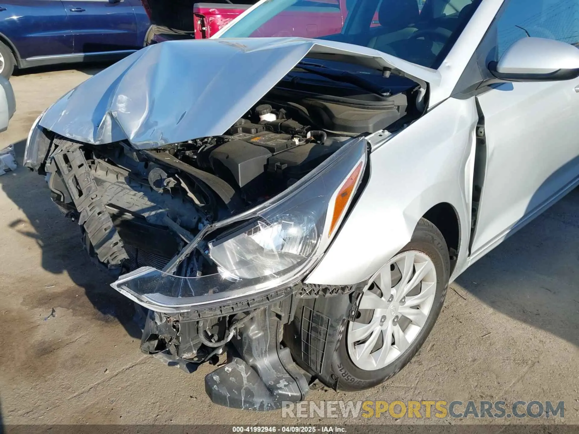 17 Photograph of a damaged car 3KPC24A67ME147172 HYUNDAI ACCENT 2021