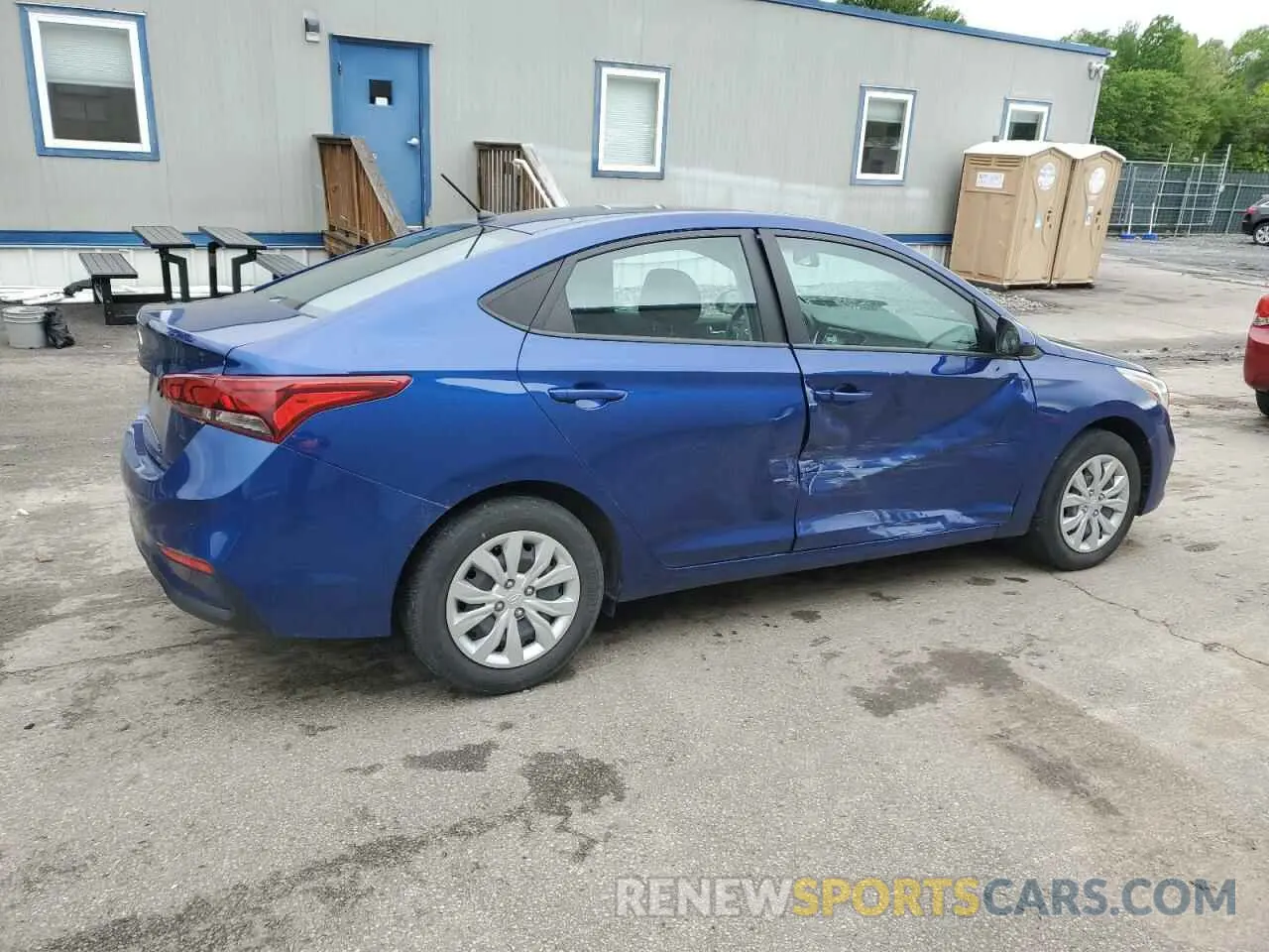 3 Photograph of a damaged car 3KPC24A67ME150573 HYUNDAI ACCENT 2021