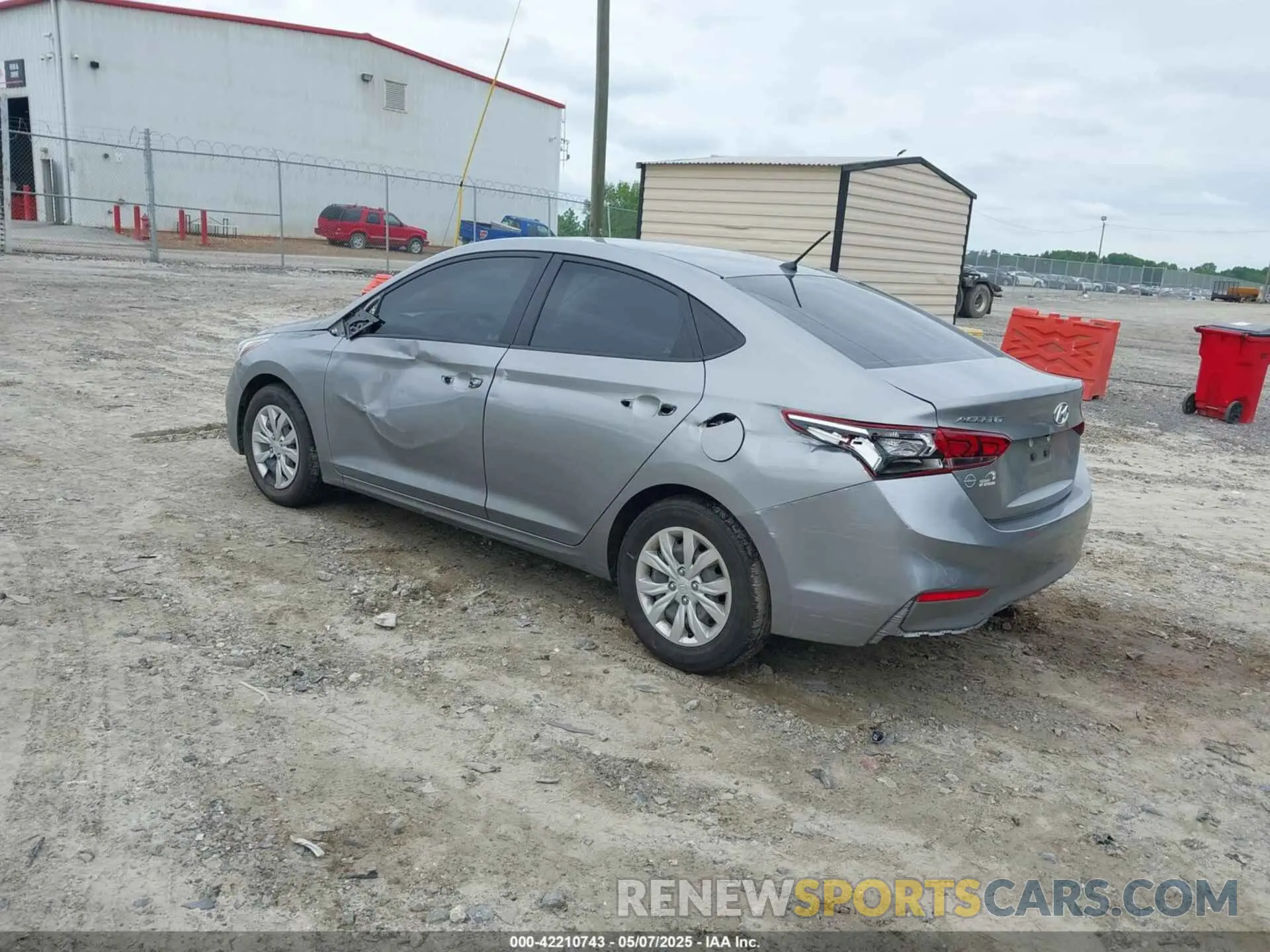3 Photograph of a damaged car 3KPC24A68ME133443 HYUNDAI ACCENT 2021