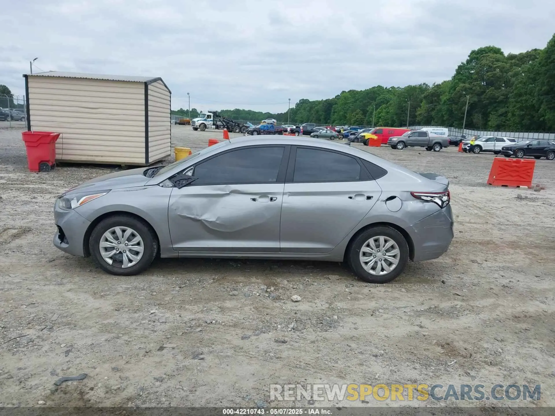 6 Photograph of a damaged car 3KPC24A68ME133443 HYUNDAI ACCENT 2021