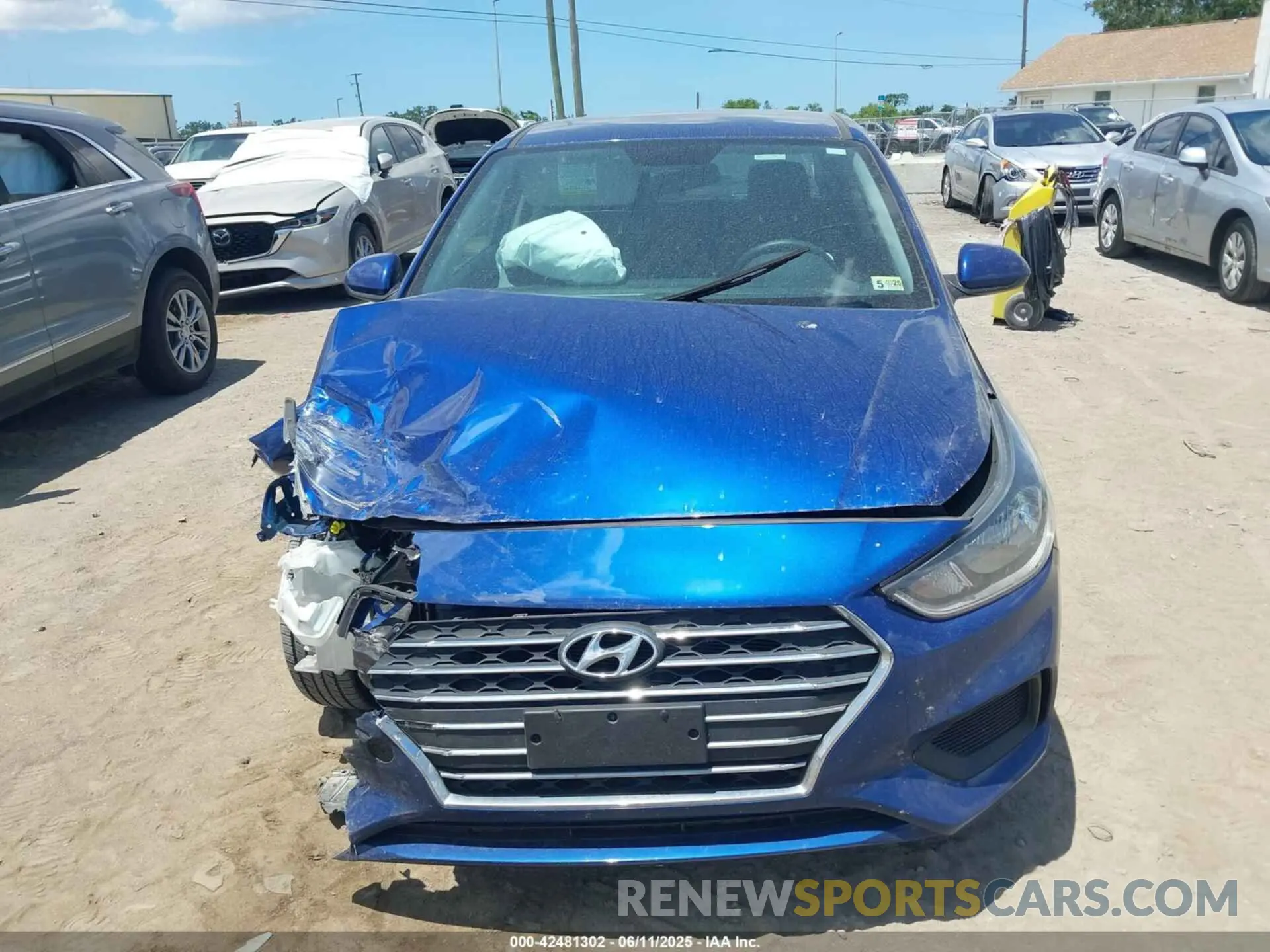 12 Photograph of a damaged car 3KPC24A68ME150596 HYUNDAI ACCENT 2021