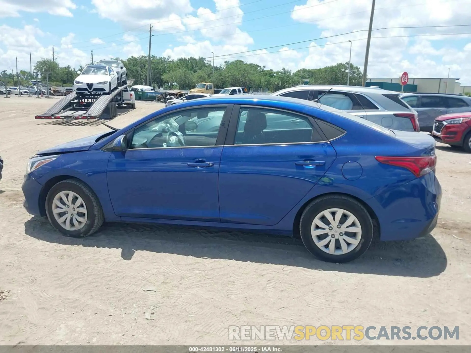 14 Photograph of a damaged car 3KPC24A68ME150596 HYUNDAI ACCENT 2021