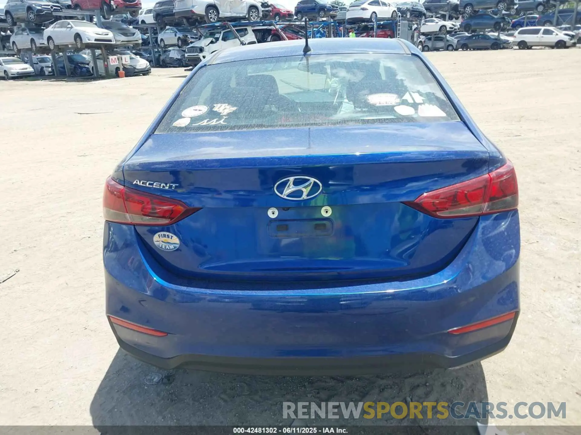 16 Photograph of a damaged car 3KPC24A68ME150596 HYUNDAI ACCENT 2021
