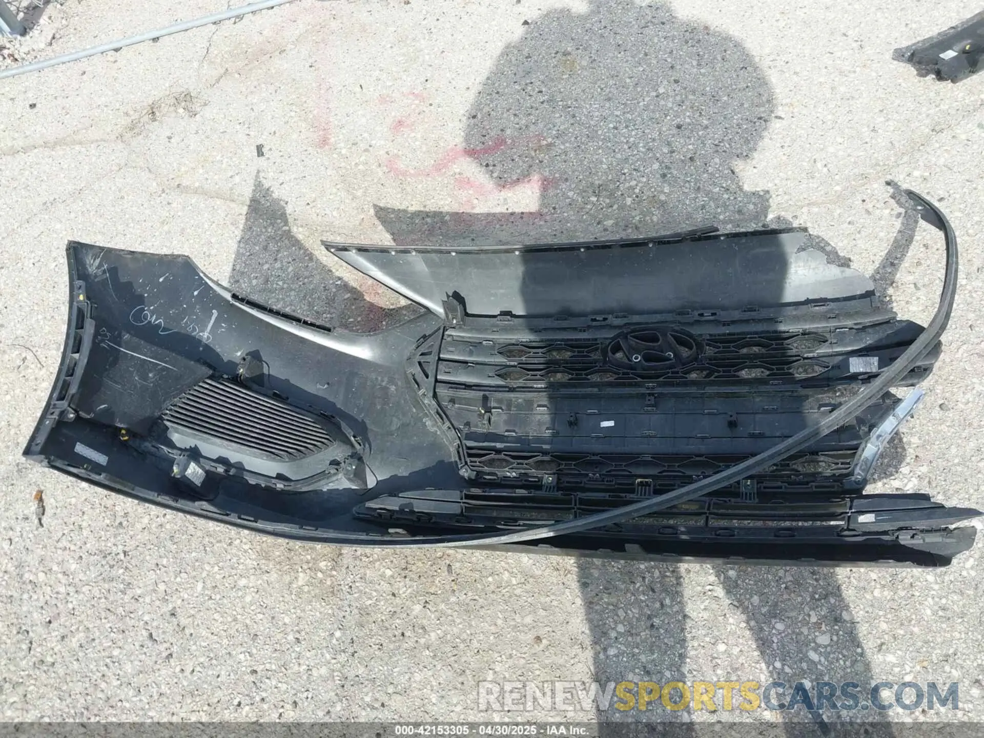 12 Photograph of a damaged car 3KPC24A69ME135802 HYUNDAI ACCENT 2021
