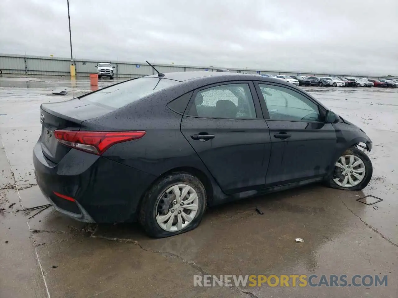 3 Photograph of a damaged car 3KPC24A69ME140739 HYUNDAI ACCENT 2021