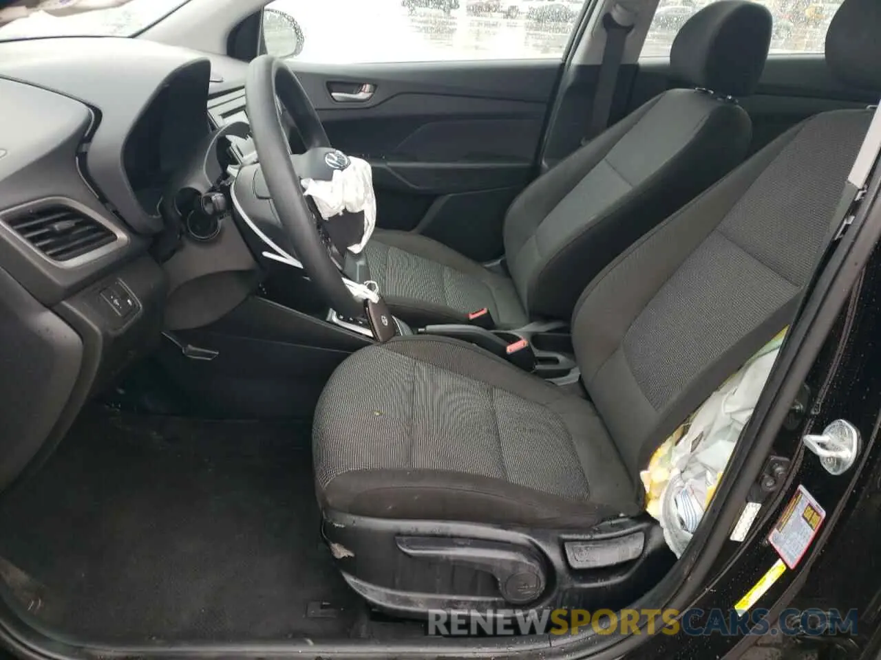 7 Photograph of a damaged car 3KPC24A69ME140739 HYUNDAI ACCENT 2021