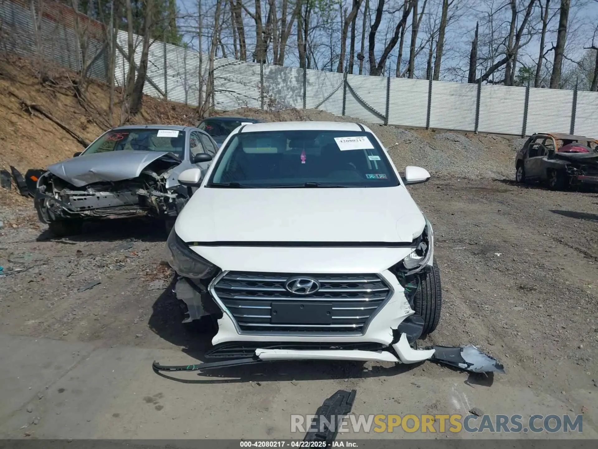 12 Photograph of a damaged car 3KPC24A6XME131256 HYUNDAI ACCENT 2021
