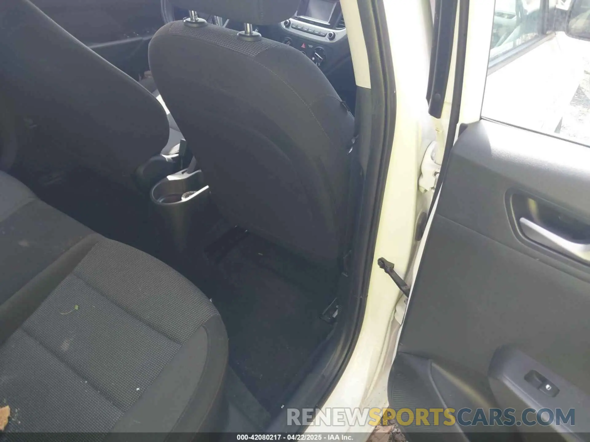 8 Photograph of a damaged car 3KPC24A6XME131256 HYUNDAI ACCENT 2021