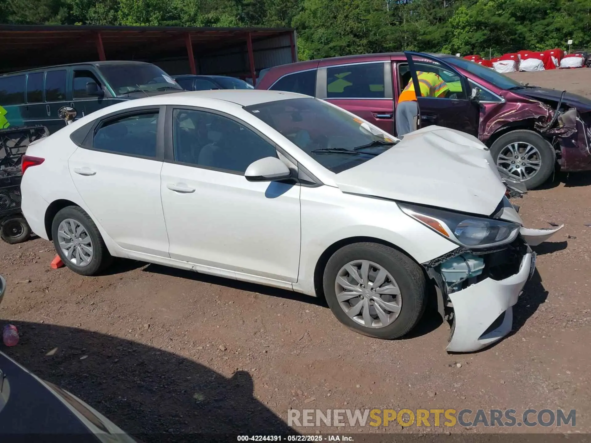 14 Photograph of a damaged car 3KPC24A6XME132648 HYUNDAI ACCENT 2021