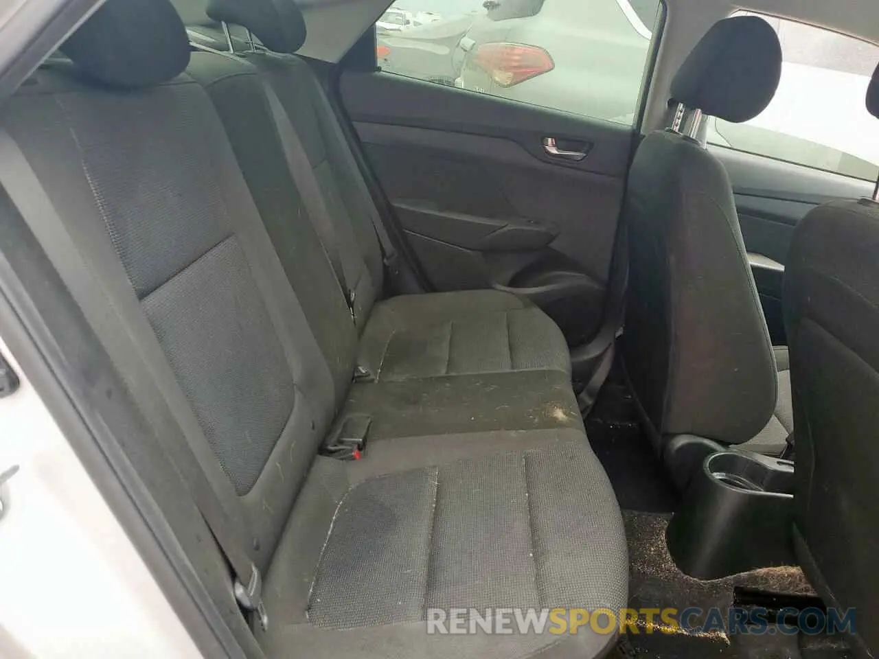 10 Photograph of a damaged car 3KPC24A6XME134643 HYUNDAI ACCENT 2021