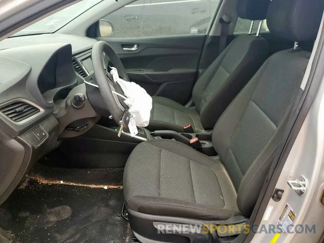 7 Photograph of a damaged car 3KPC24A6XME134643 HYUNDAI ACCENT 2021