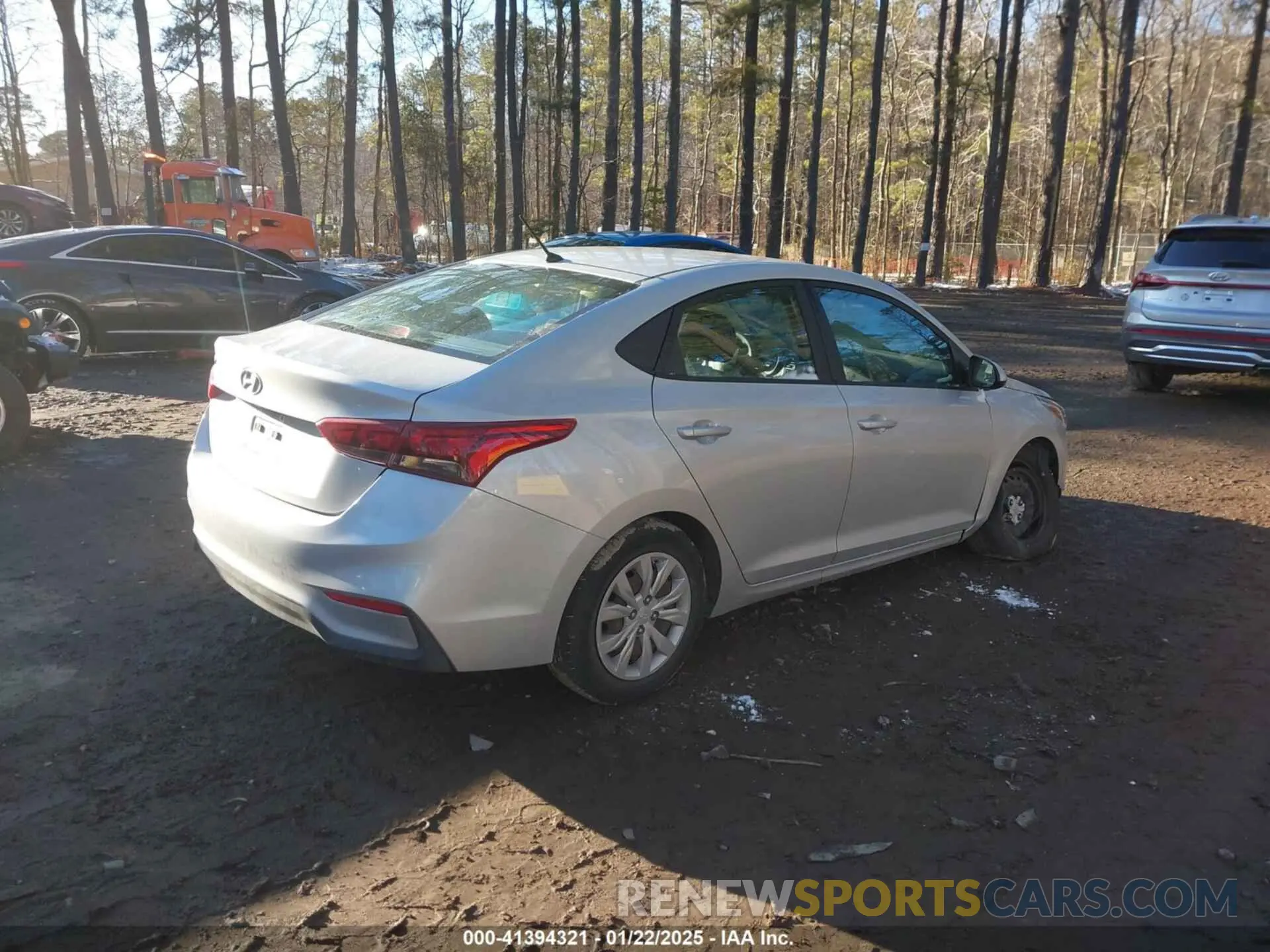 4 Photograph of a damaged car 3KPC24A6XME134920 HYUNDAI ACCENT 2021