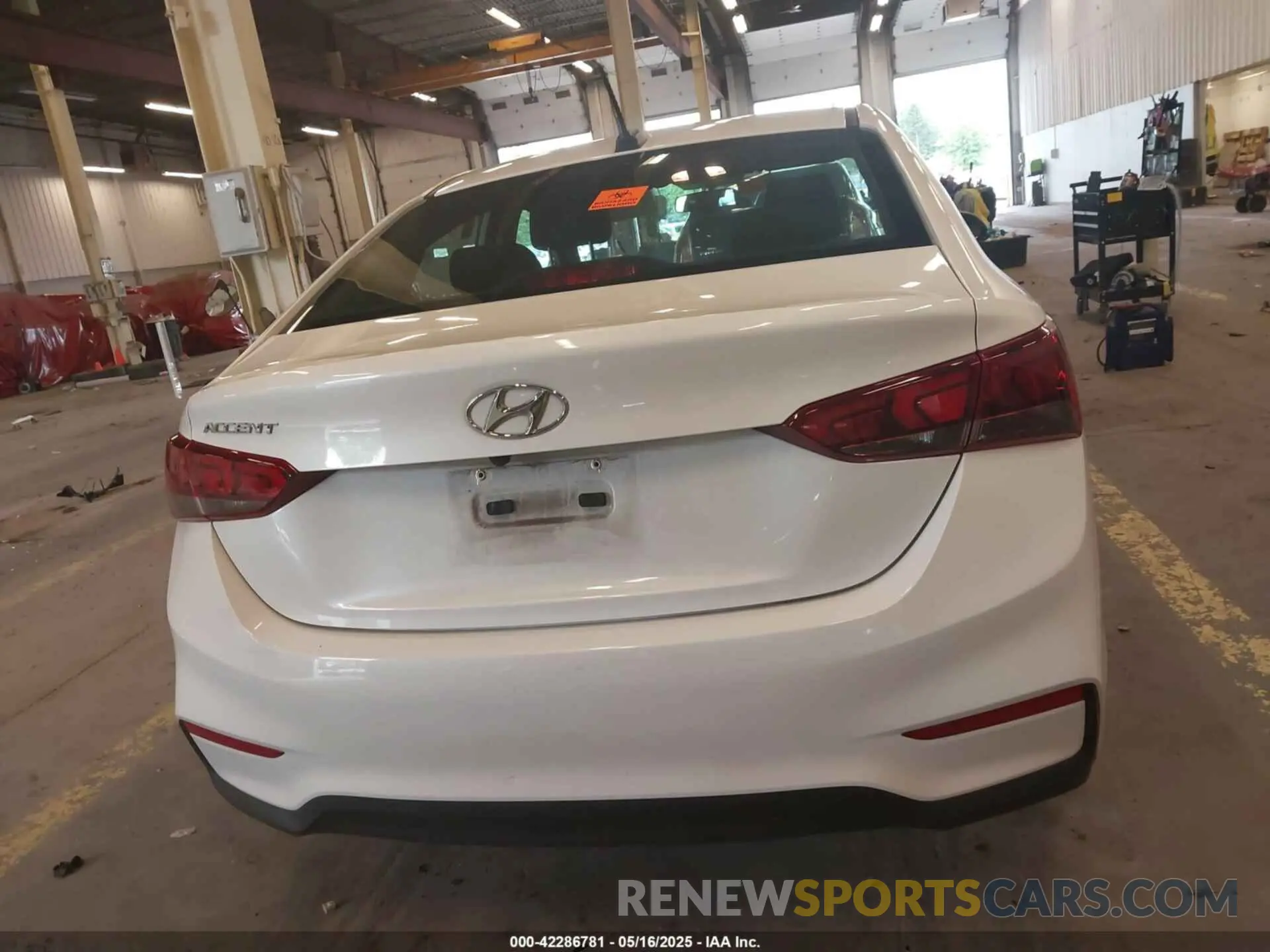 16 Photograph of a damaged car 3KPC24A6XME138028 HYUNDAI ACCENT 2021
