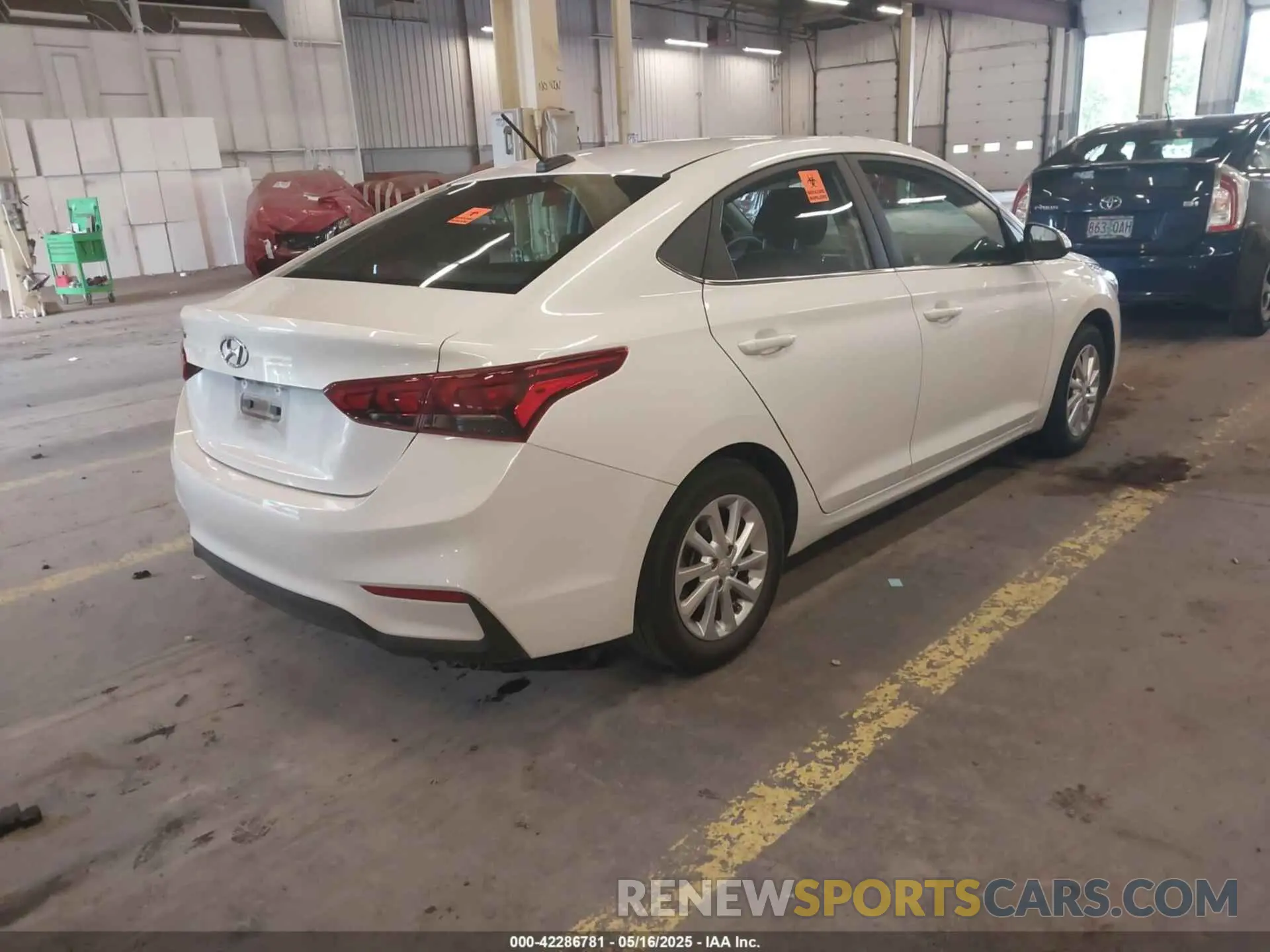 4 Photograph of a damaged car 3KPC24A6XME138028 HYUNDAI ACCENT 2021