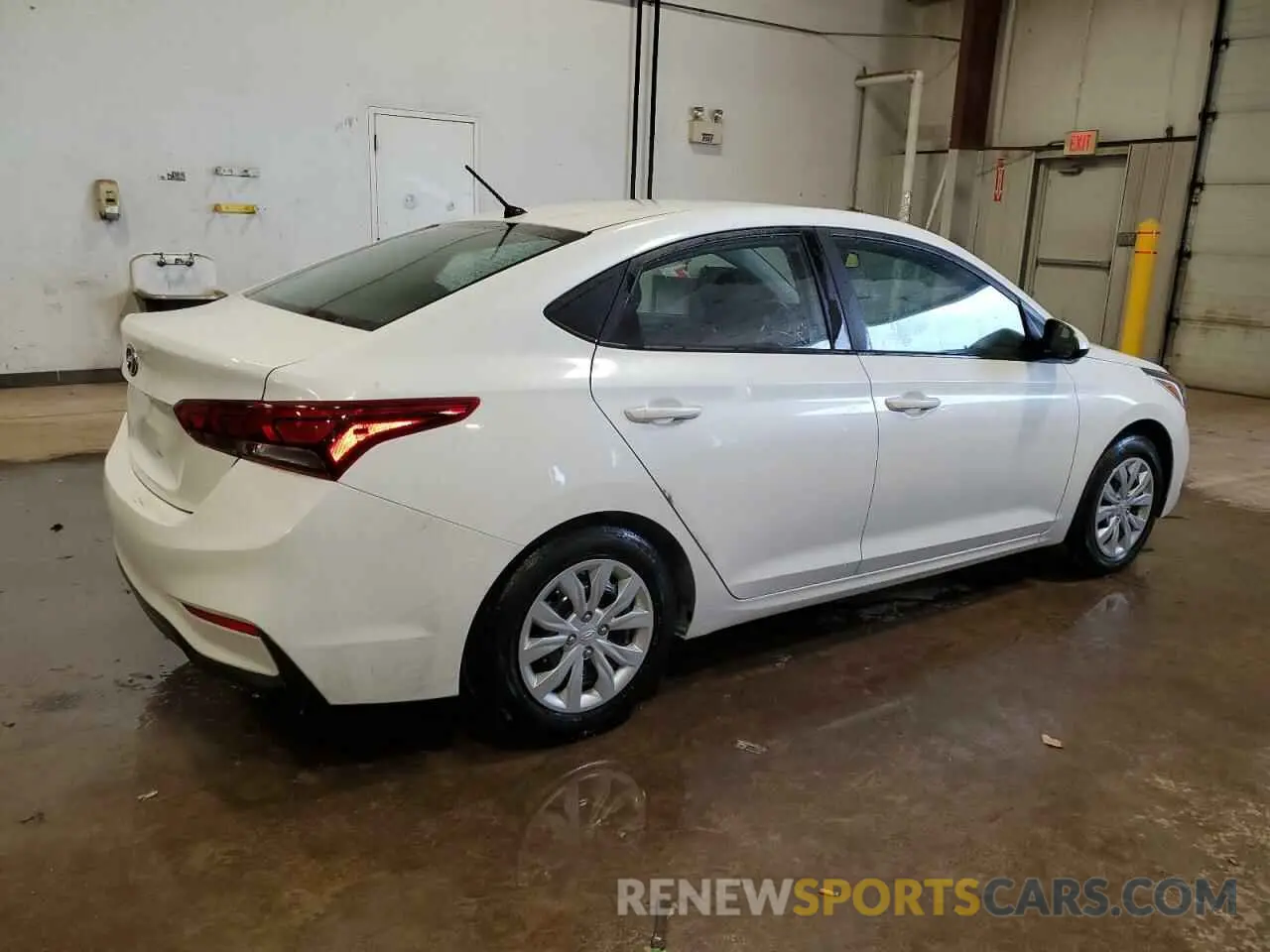 3 Photograph of a damaged car 3KPC24A6XME139180 HYUNDAI ACCENT 2021