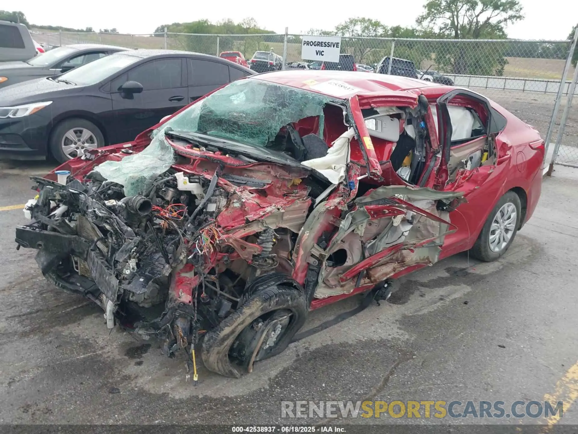 2 Photograph of a damaged car 3KPC24A60NE159276 HYUNDAI ACCENT 2022