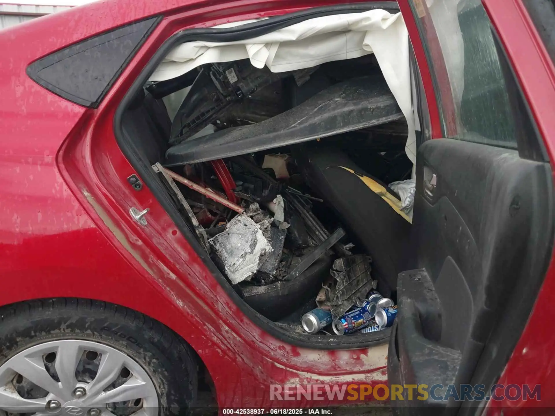 8 Photograph of a damaged car 3KPC24A60NE159276 HYUNDAI ACCENT 2022