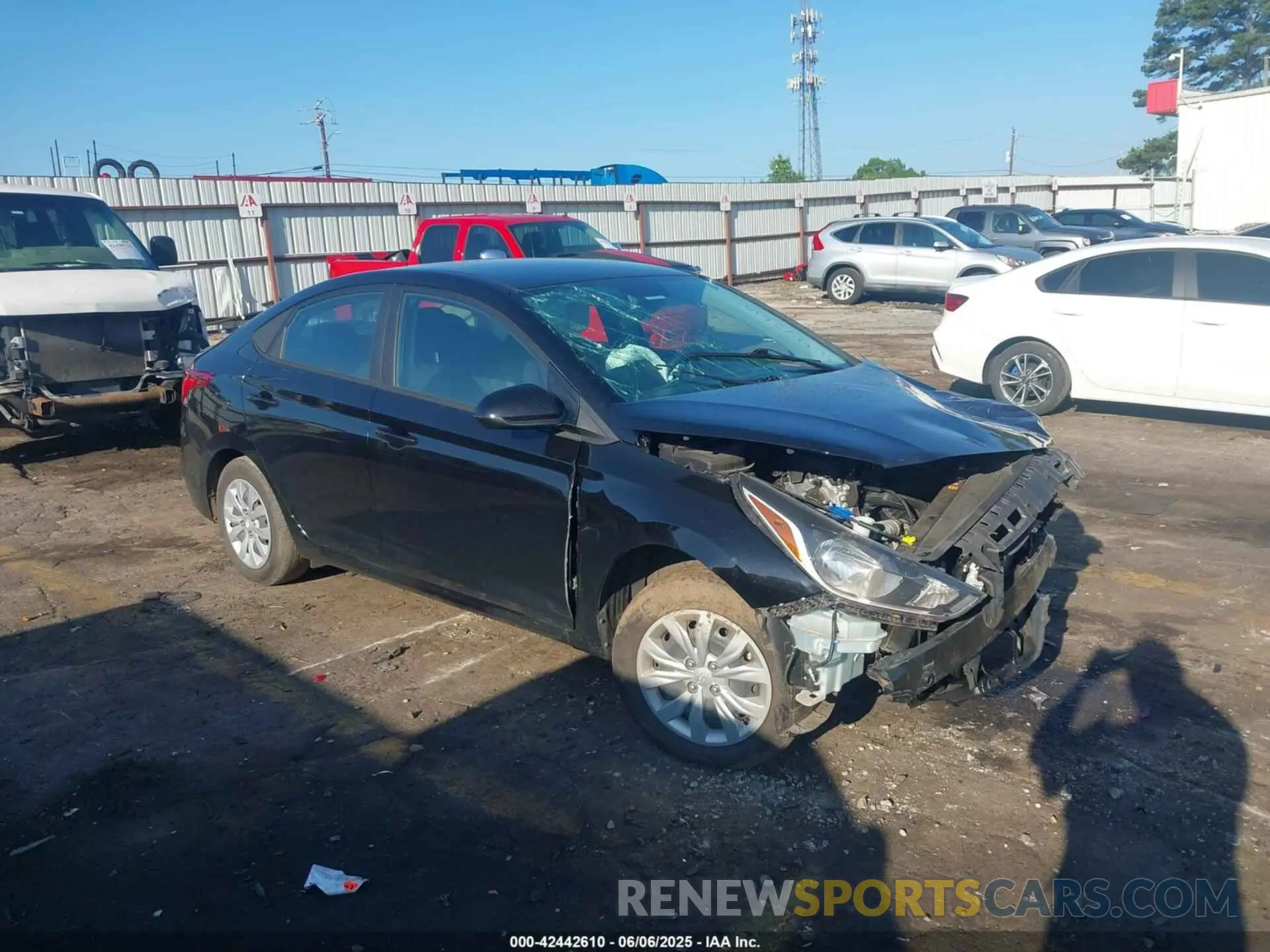 1 Photograph of a damaged car 3KPC24A60NE160976 HYUNDAI ACCENT 2022