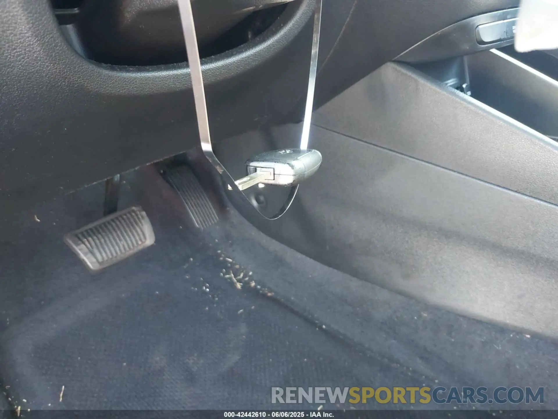 11 Photograph of a damaged car 3KPC24A60NE160976 HYUNDAI ACCENT 2022
