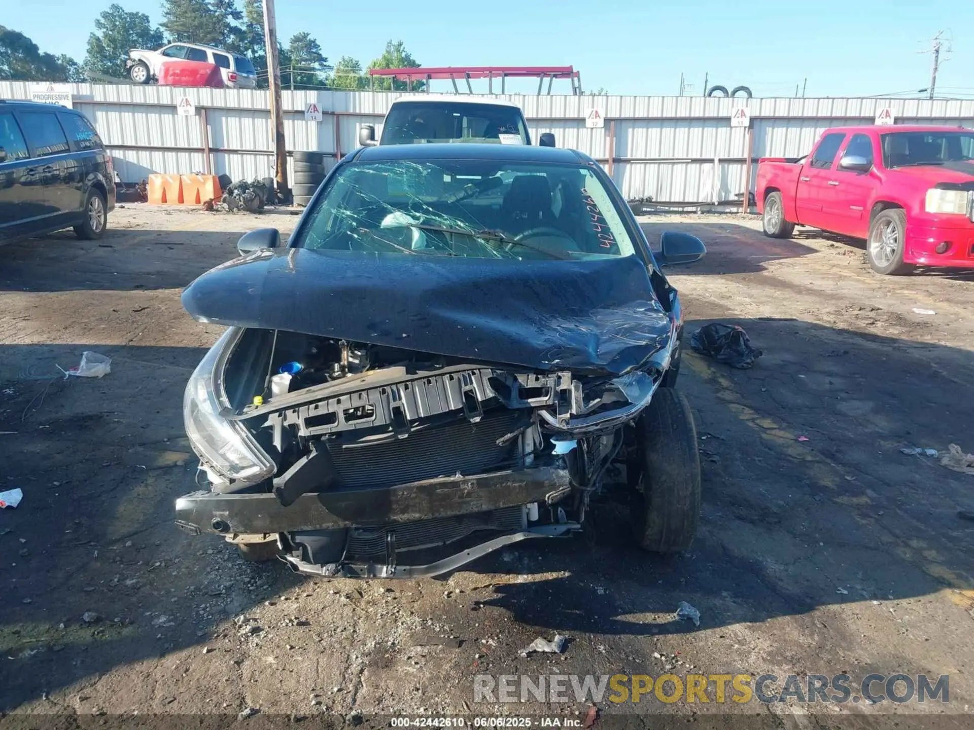 12 Photograph of a damaged car 3KPC24A60NE160976 HYUNDAI ACCENT 2022