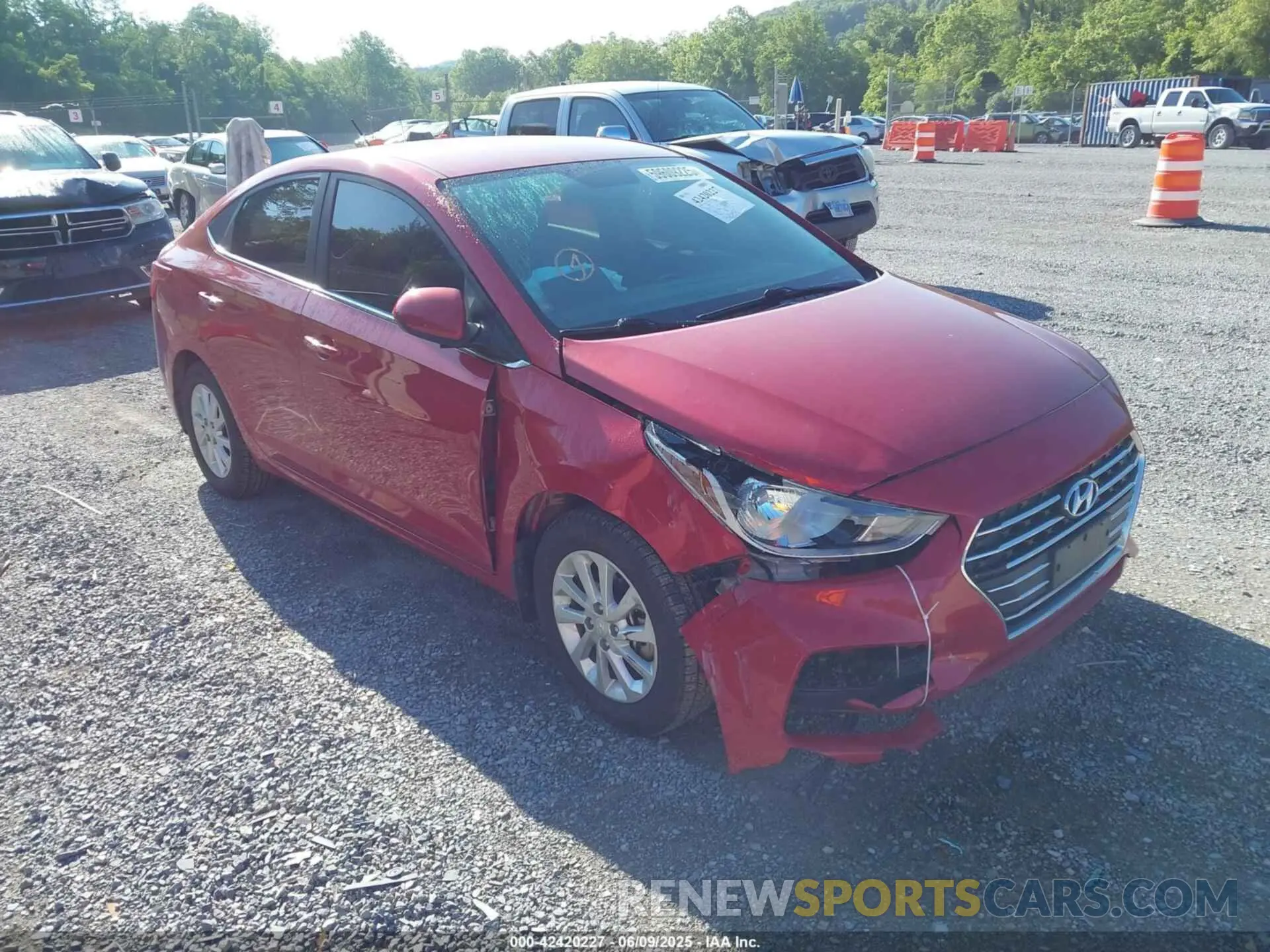 1 Photograph of a damaged car 3KPC24A60NE165708 HYUNDAI ACCENT 2022