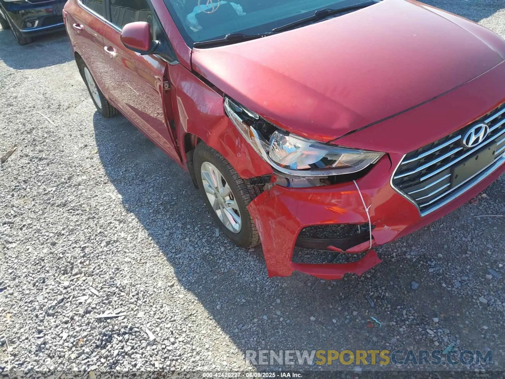 6 Photograph of a damaged car 3KPC24A60NE165708 HYUNDAI ACCENT 2022