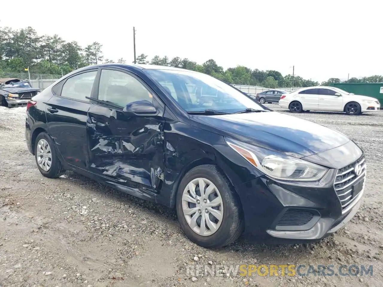 4 Photograph of a damaged car 3KPC24A60NE172562 HYUNDAI ACCENT 2022