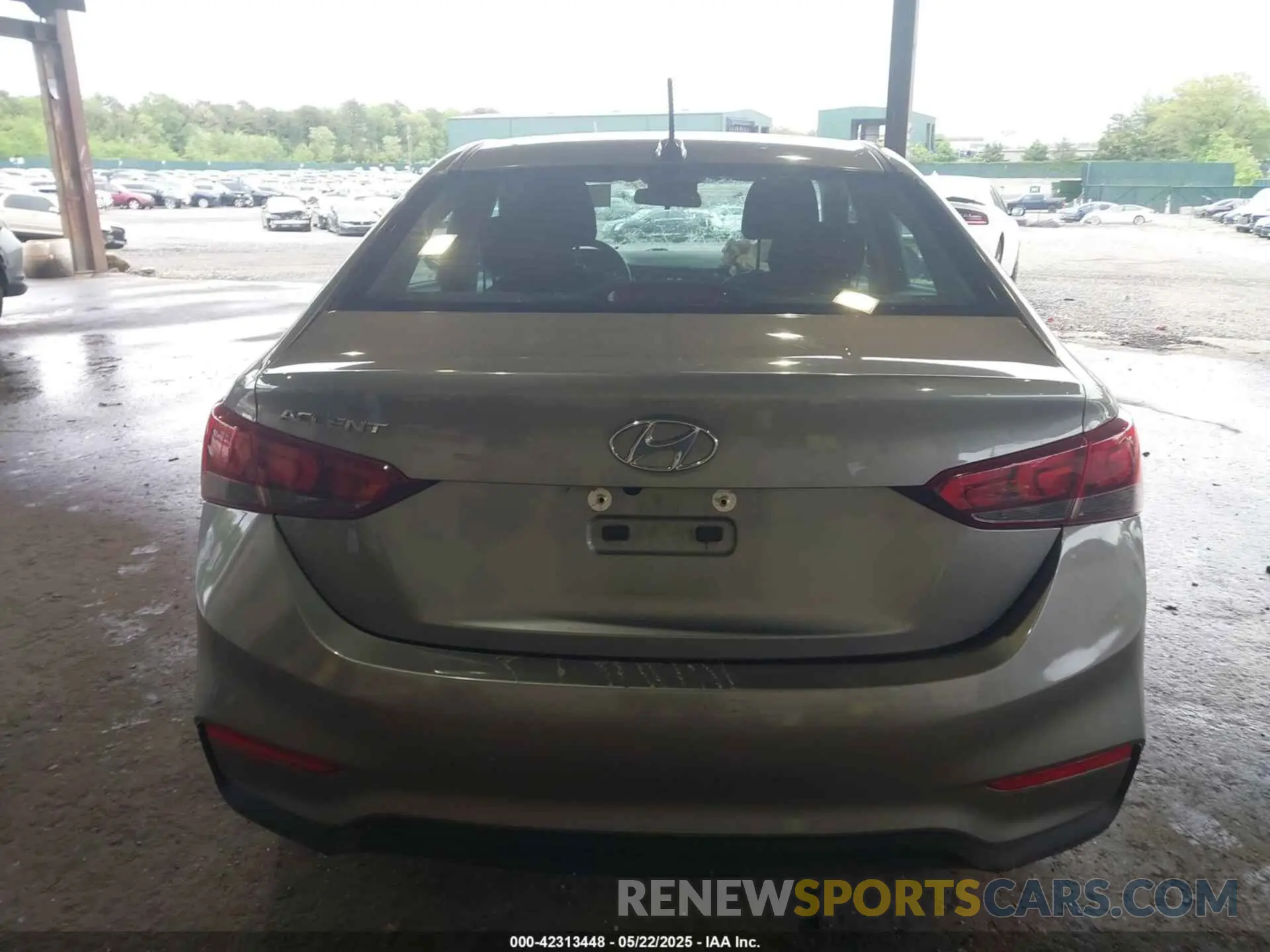 17 Photograph of a damaged car 3KPC24A60NE179043 HYUNDAI ACCENT 2022