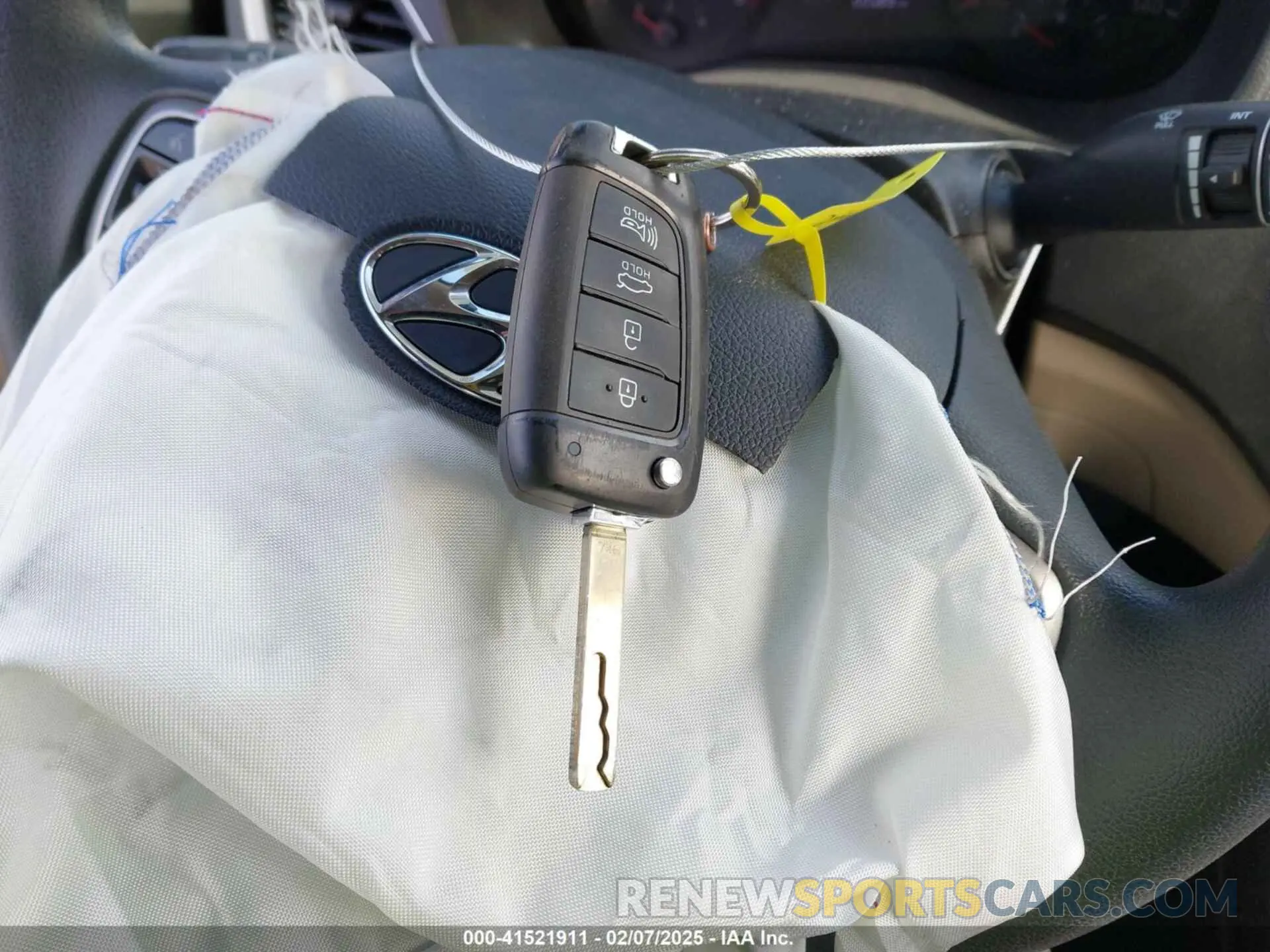 11 Photograph of a damaged car 3KPC24A60NE190169 HYUNDAI ACCENT 2022