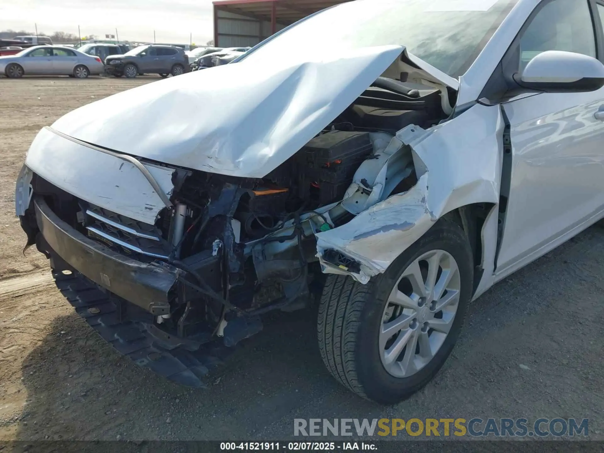 18 Photograph of a damaged car 3KPC24A60NE190169 HYUNDAI ACCENT 2022