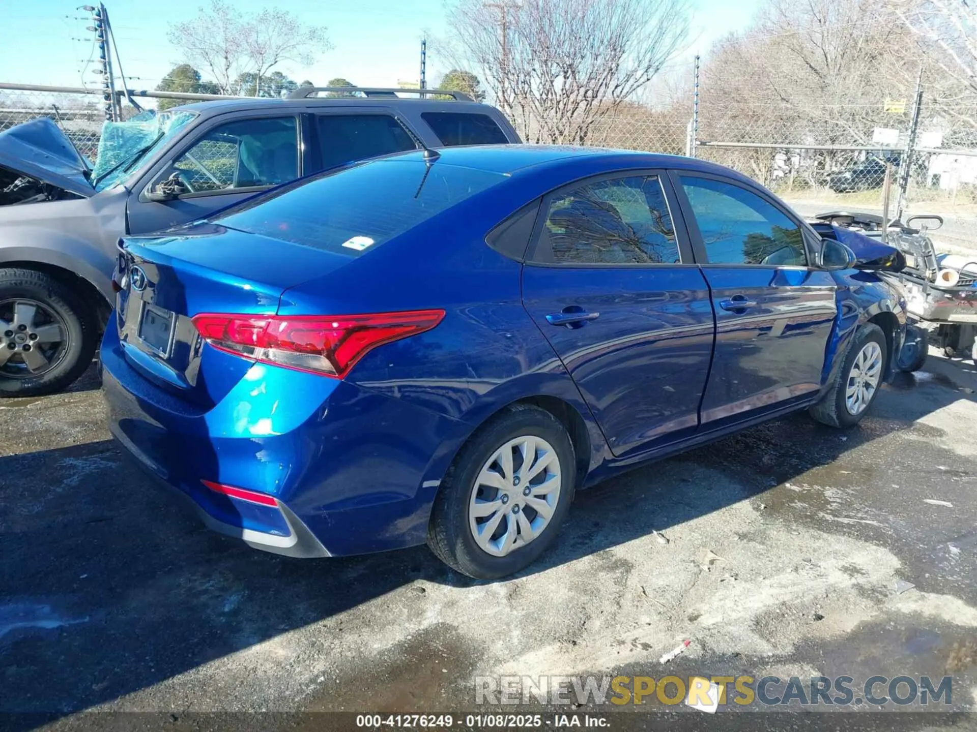 4 Photograph of a damaged car 3KPC24A61NE165247 HYUNDAI ACCENT 2022