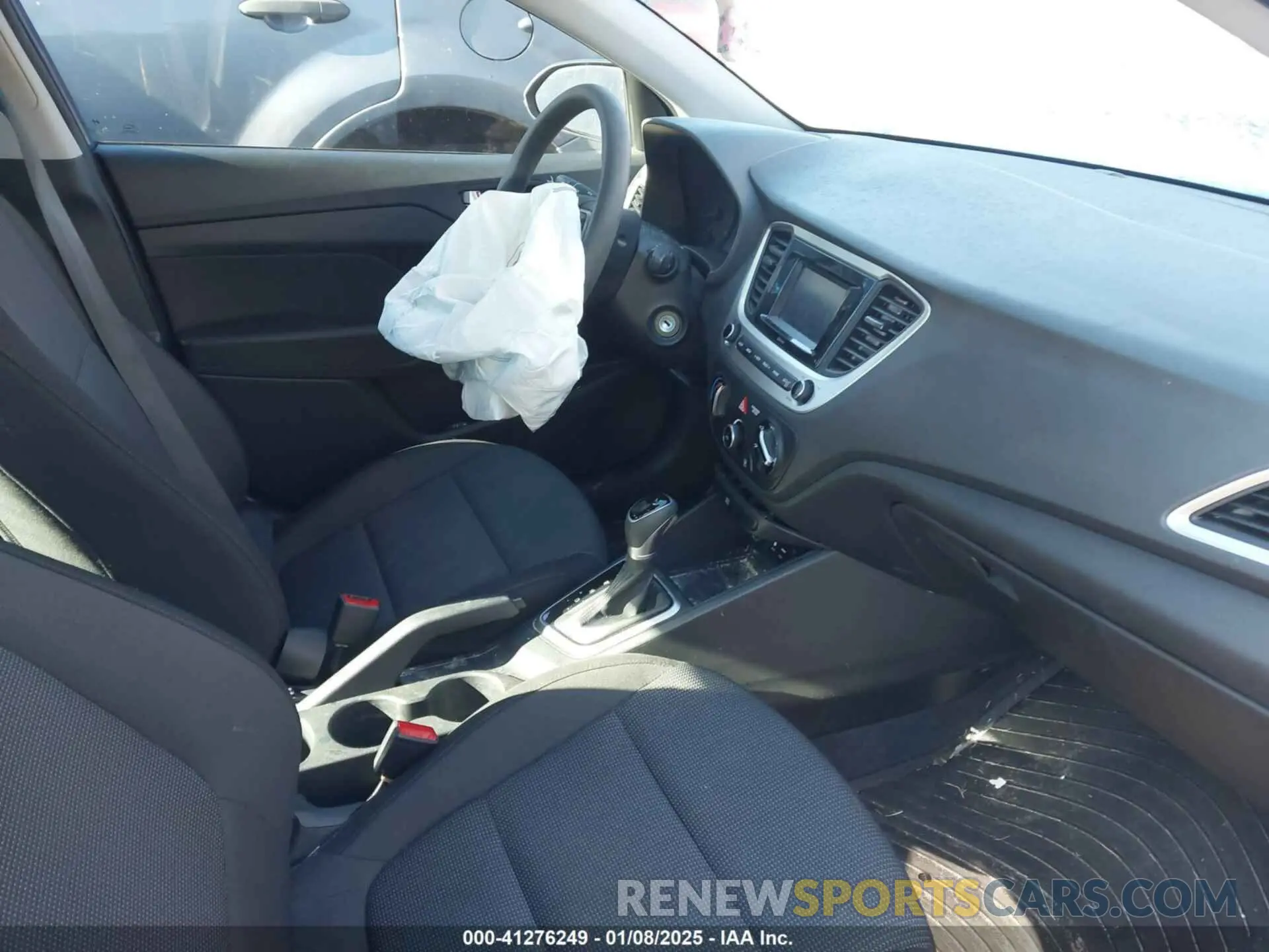 5 Photograph of a damaged car 3KPC24A61NE165247 HYUNDAI ACCENT 2022