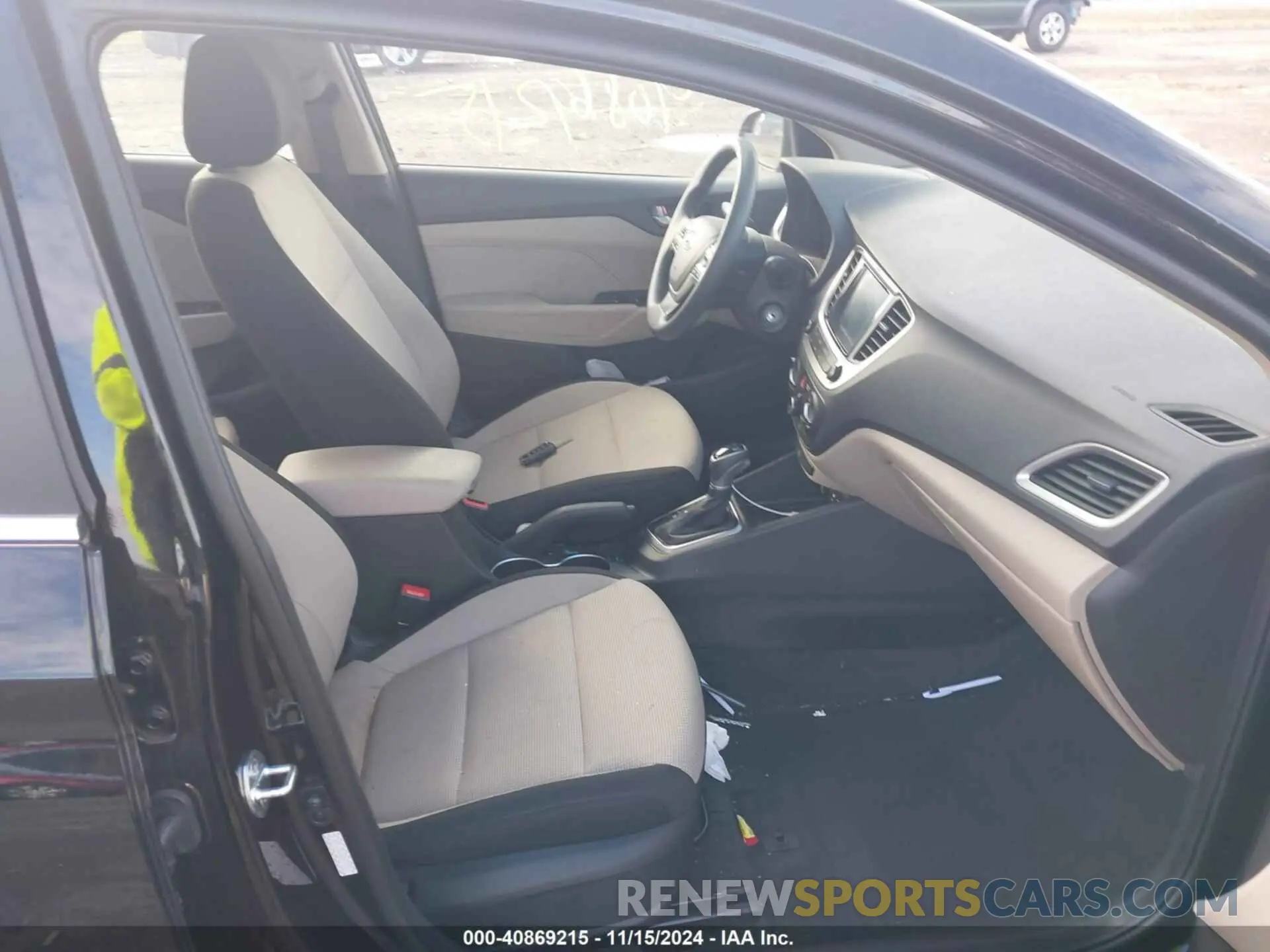 5 Photograph of a damaged car 3KPC24A61NE170710 HYUNDAI ACCENT 2022