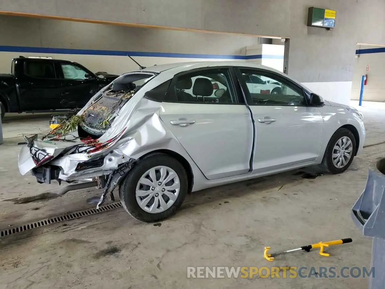 3 Photograph of a damaged car 3KPC24A61NE171582 HYUNDAI ACCENT 2022