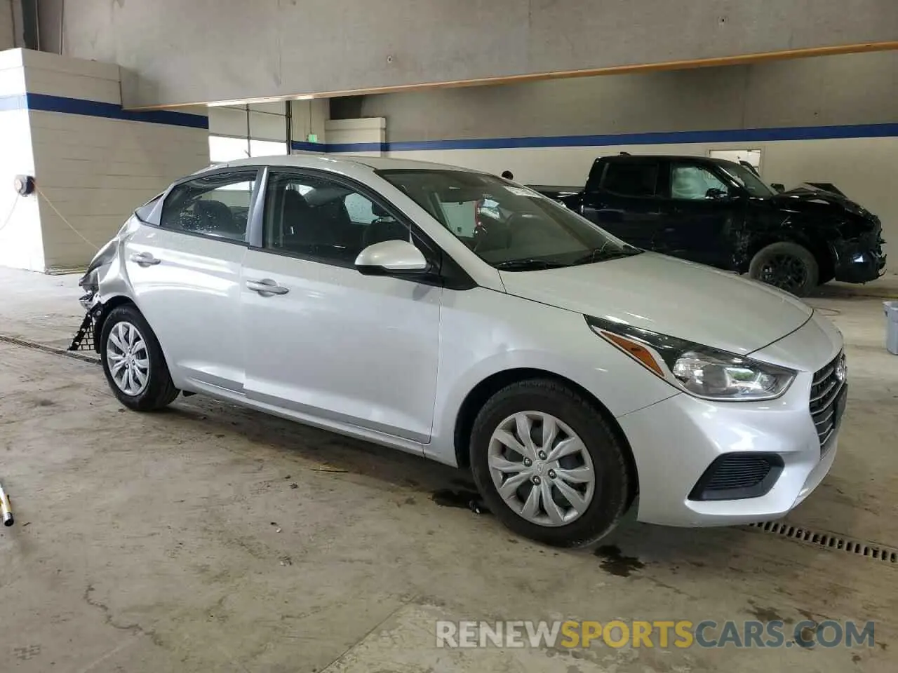 4 Photograph of a damaged car 3KPC24A61NE171582 HYUNDAI ACCENT 2022