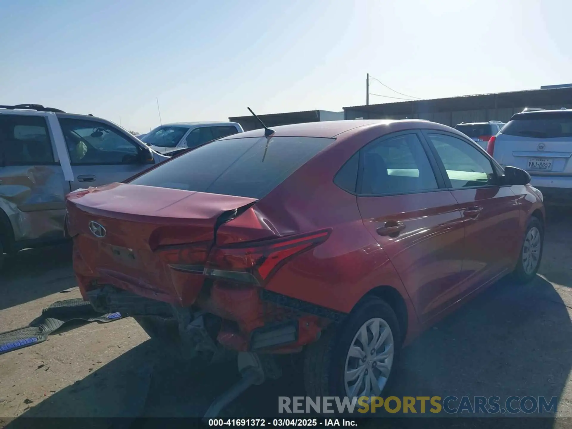4 Photograph of a damaged car 3KPC24A61NE171677 HYUNDAI ACCENT 2022
