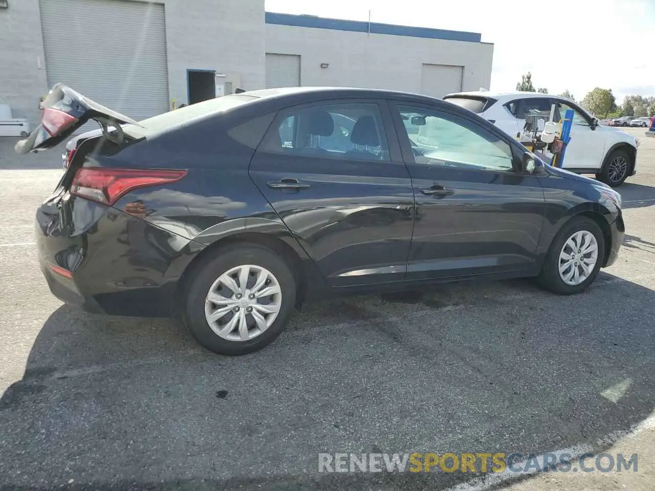 3 Photograph of a damaged car 3KPC24A61NE172568 HYUNDAI ACCENT 2022